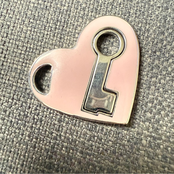 SWAROVSKI Crystal & Pink Enamel Heart Keyring Keychain | EUC - Picture 3 of 8